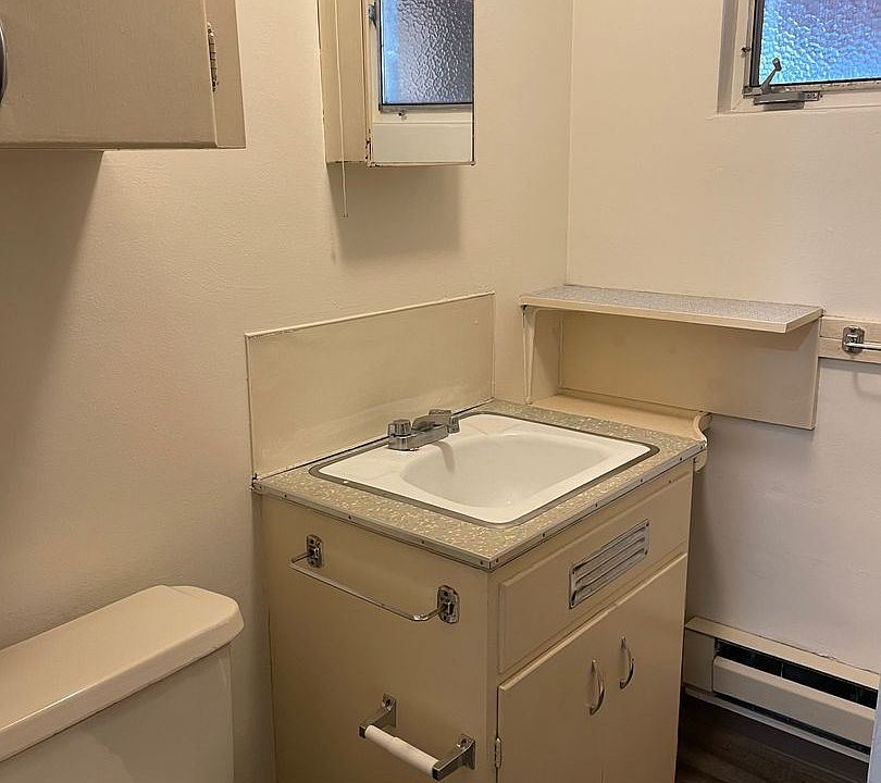 1st image of 93 NE Kettle St APT A2