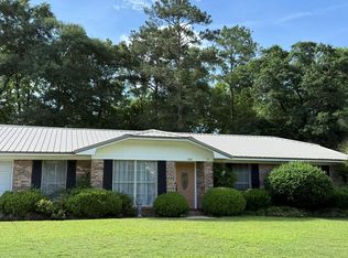 1907 Fairfield Dr, Dothan, AL 36303