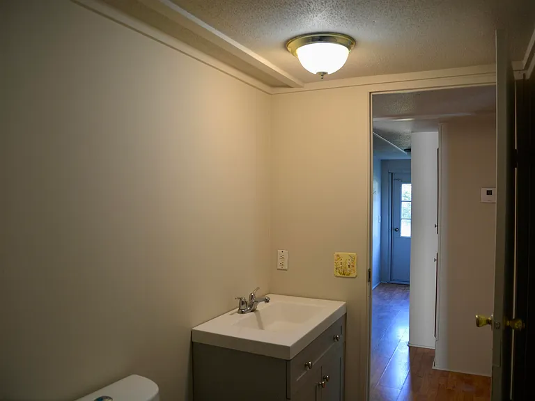 111 Brighton Dr — Photo 15