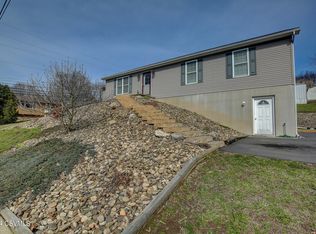 703 Pine St, Milton, PA 17847