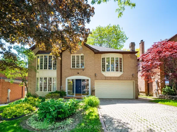 11 Riderwood Dr, Toronto, ON M2L 2X4