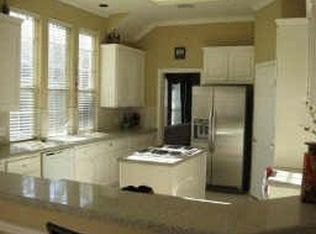 6 Timberlea Pl, Spring, TX 77382