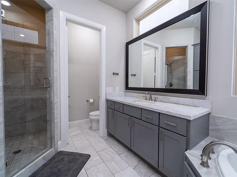 4008 Barnes St — Photo 24