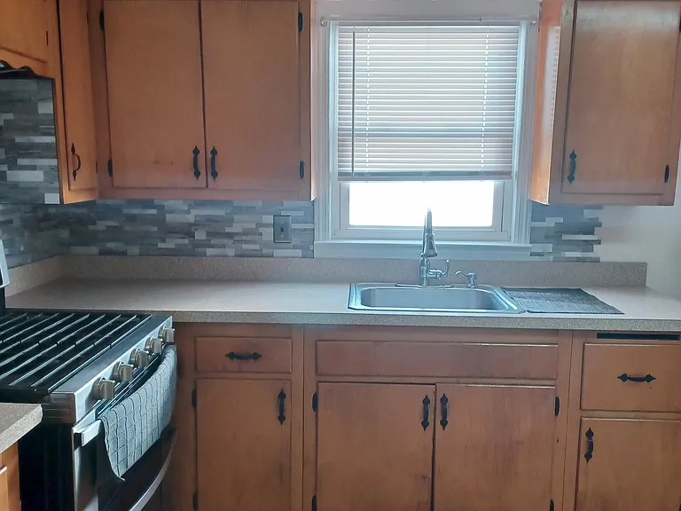 429 Burton Ave #B — Photo 27