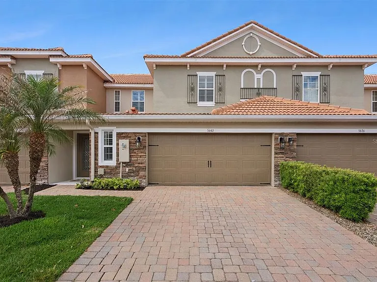 5640 Siracusa Ln — Photo 1