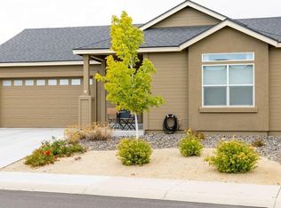 935 Peach Blossom Way, Sparks, NV 89436