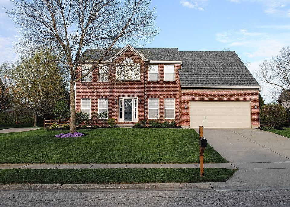 Exterior Front Street