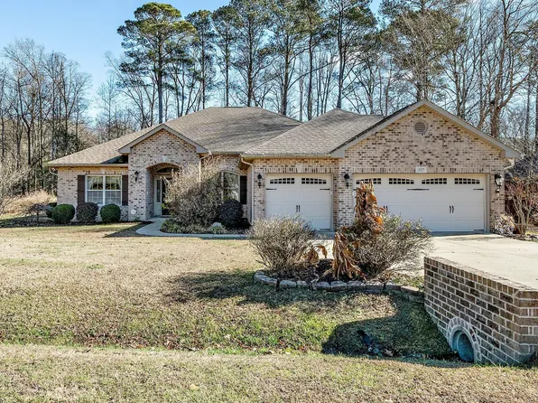 537 Bryerstone Dr, Willow Spring, NC 27592