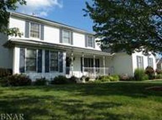 9403 Fond Du Lac Dr, Bloomington, IL 61705