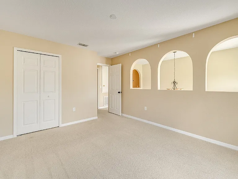 2081 Brookshire Cir — Photo 23