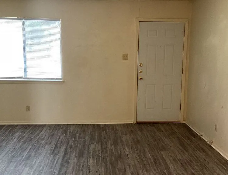 2106 Wheeler Ave #B — Photo 6