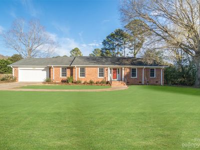 2222 Kings Dr, Gastonia, NC, 28056