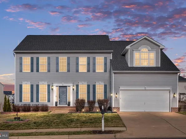 6 Doswell Dr, Fredericksburg, VA 22405