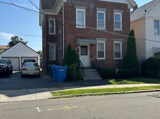 18 Pine St #2, Hamden, CT 06514