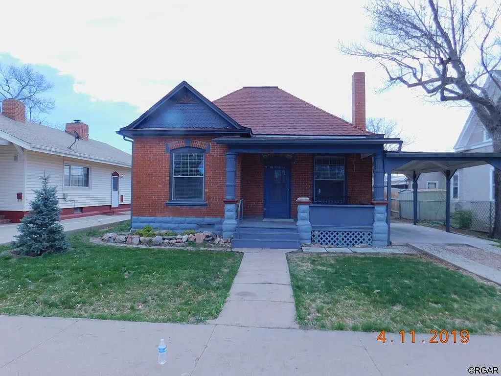 1012 Macon Ave photo 1