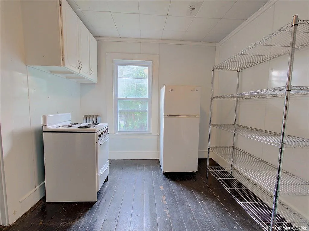 1 bed, 700 sqft, $1,400 — Photo 4