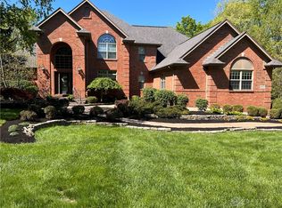 8037 Woodbridge Ct, Springboro, OH 45066