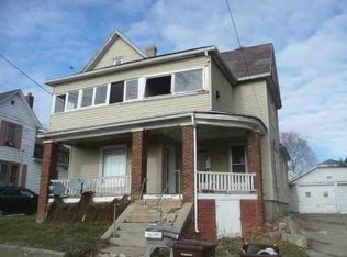 756-760 W Pleasant St, Freeport, IL 61032