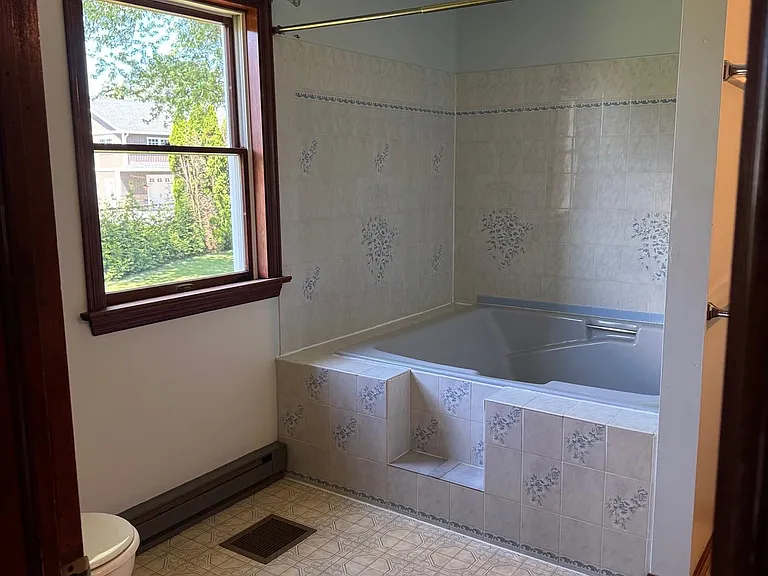 2395 Stumptown Rd — Photo 14