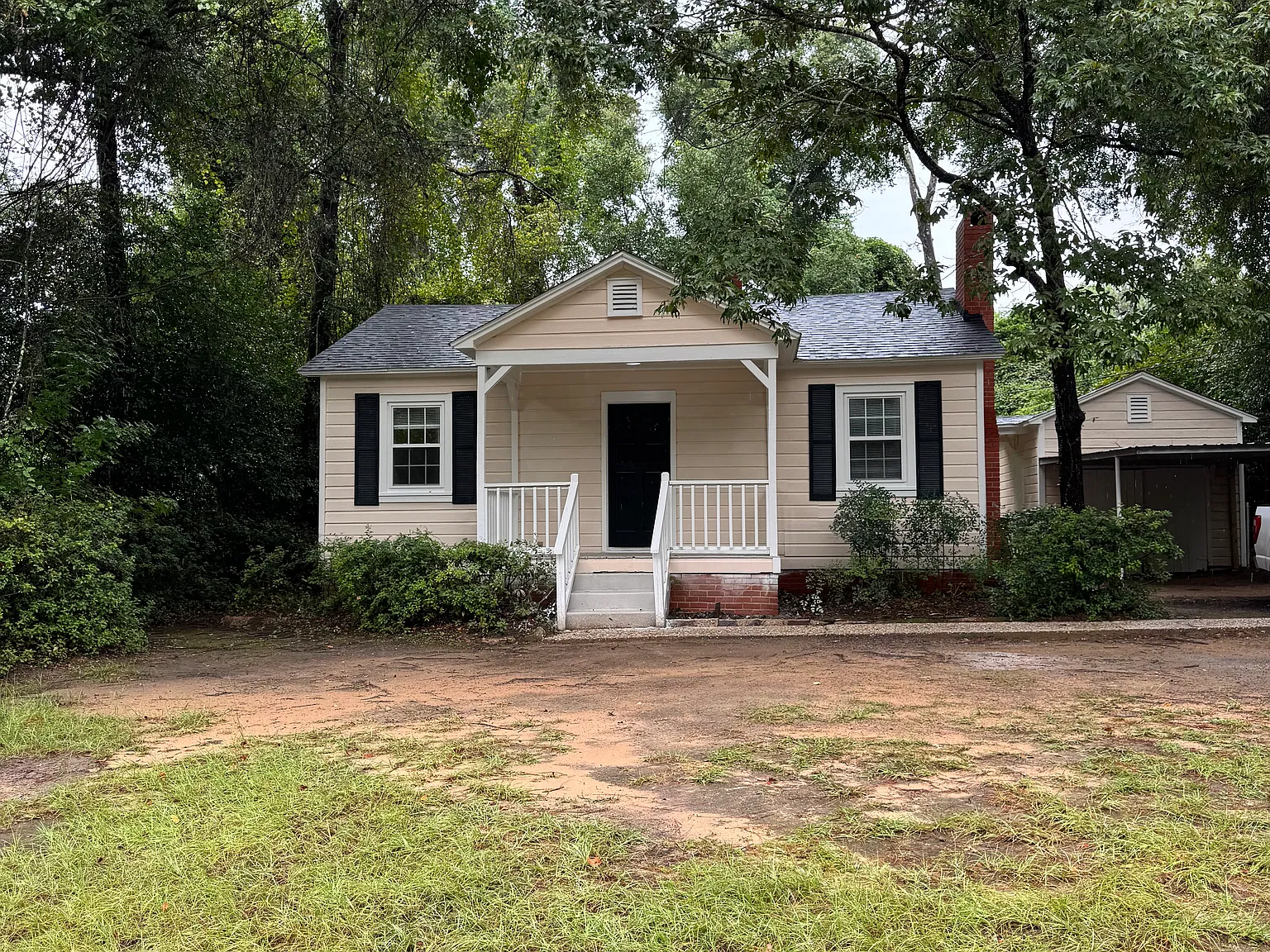 4804 Auburn Dr N — Photo 1