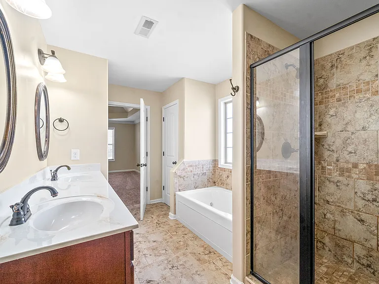 3349 Wiser Dr — Photo 5