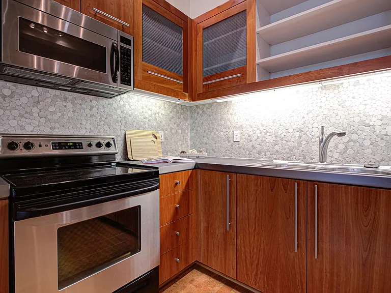 1420 NW Lovejoy St #332 — Photo 6