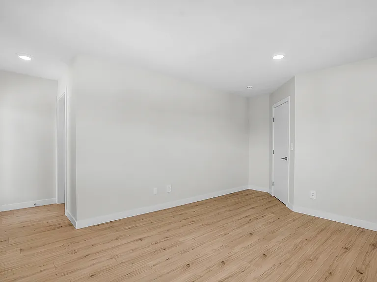 2670 Rosewood Dr — Photo 44