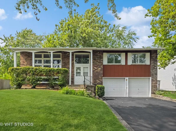 4 Vigilance Ct, Bolingbrook, IL 60440
