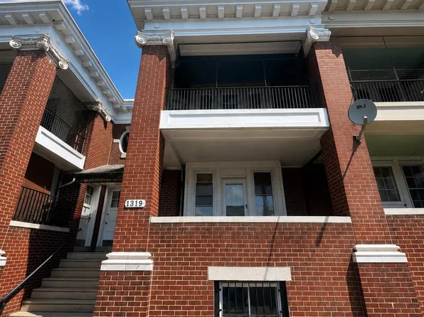 1319 W Ruscomb St, Philadelphia, PA 19141