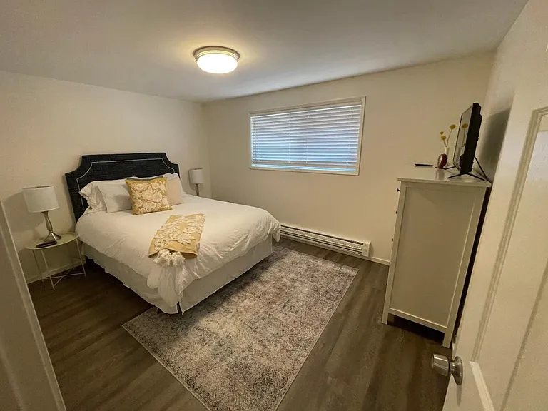 4493 Riverview Ave #2 — Photo 7
