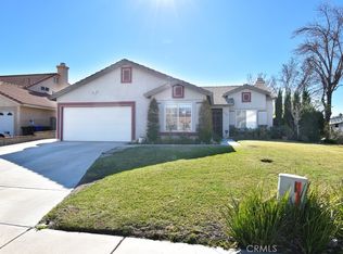 2661 W Dawnview Dr, Rialto, CA 92377