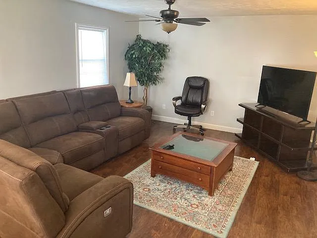 598 Cedar St — Photo 12
