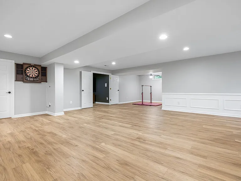 137 Whispering Woods Pl — Photo 25