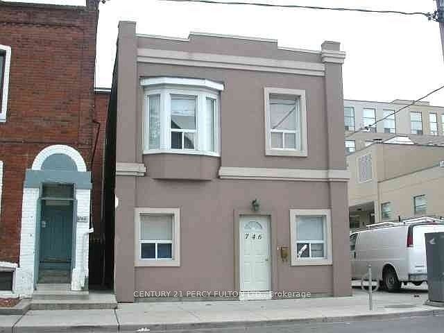 1st image of 746 Lansdowne Ave #Basement