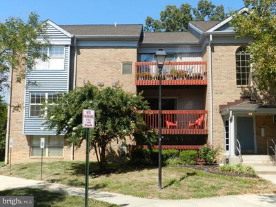 4 Banyan Wood Ct APT 202, Essex, MD, 21221