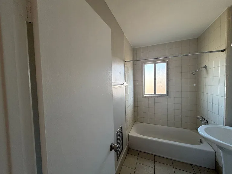 3851 Coco Ave — Photo 13