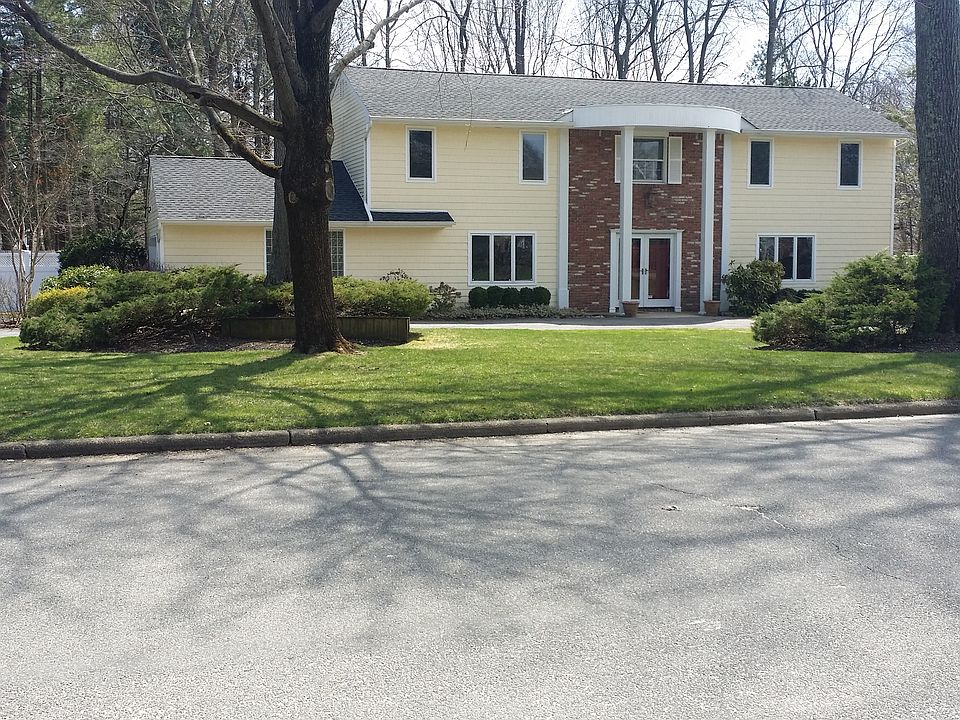 2nd image of 52 McLane Ct