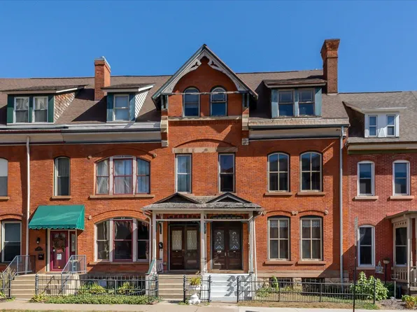 186 Bluff St, Dubuque, IA 52001