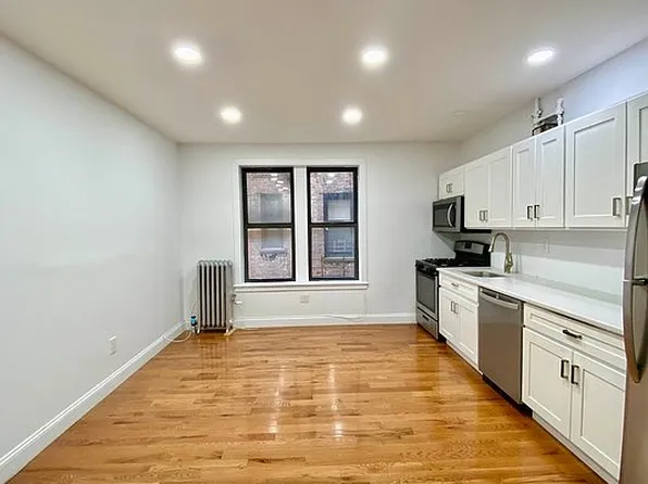 75 Ellwood Street image 1 of 6