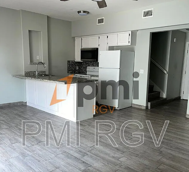 205 Baltic Ave #UNITC — Photo 17