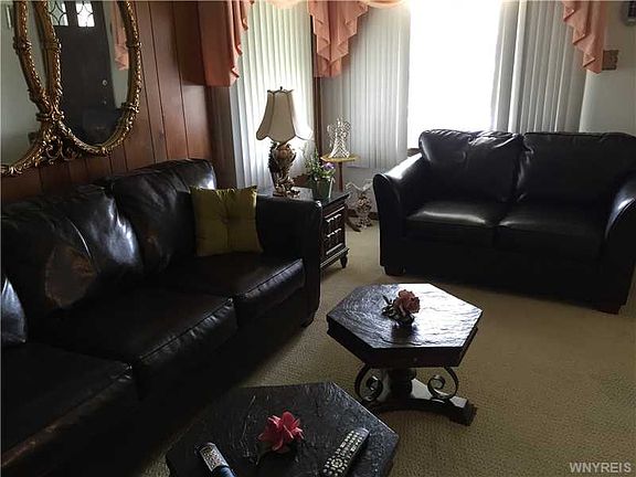 3rd image of 2754 Independence Ave
