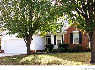 11731 Long Forest Dr, Charlotte, NC 28269