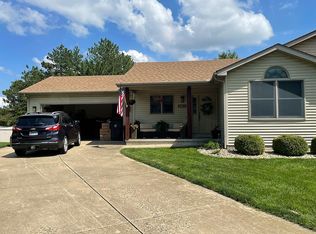 2624 Glen Briar Pl, Decatur, IL 62521