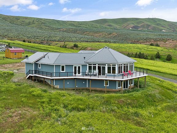 Wrap around deck enlarging the living and entertainment space substantially.