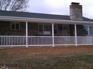 377 Hillcrest Rd, York, PA 17403