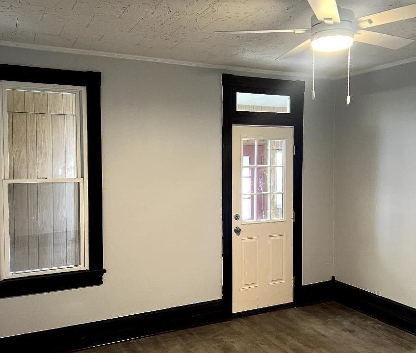 Inside of 110 S. 7th St