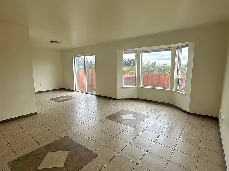 16124 Prairie Heights St SE — Photo 7
