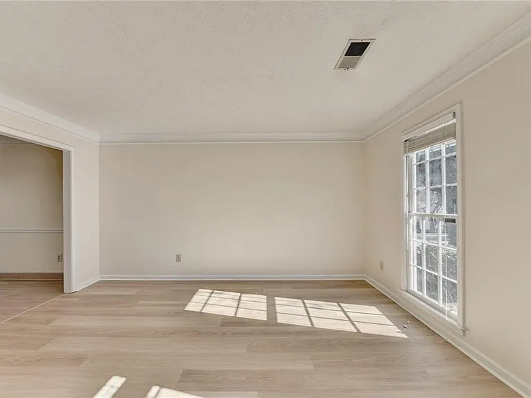 3945 Genoa Ct — Photo 9