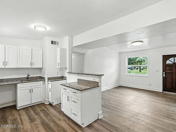 2nd image of 5046 TALLYHO Avenue