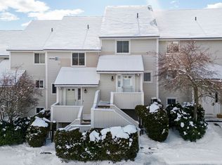 100 Merrimack Ave APT 151, Dracut, MA 01826